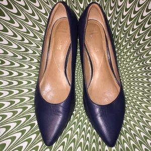 Clarks Heels Size 9! Gorgeous Blue